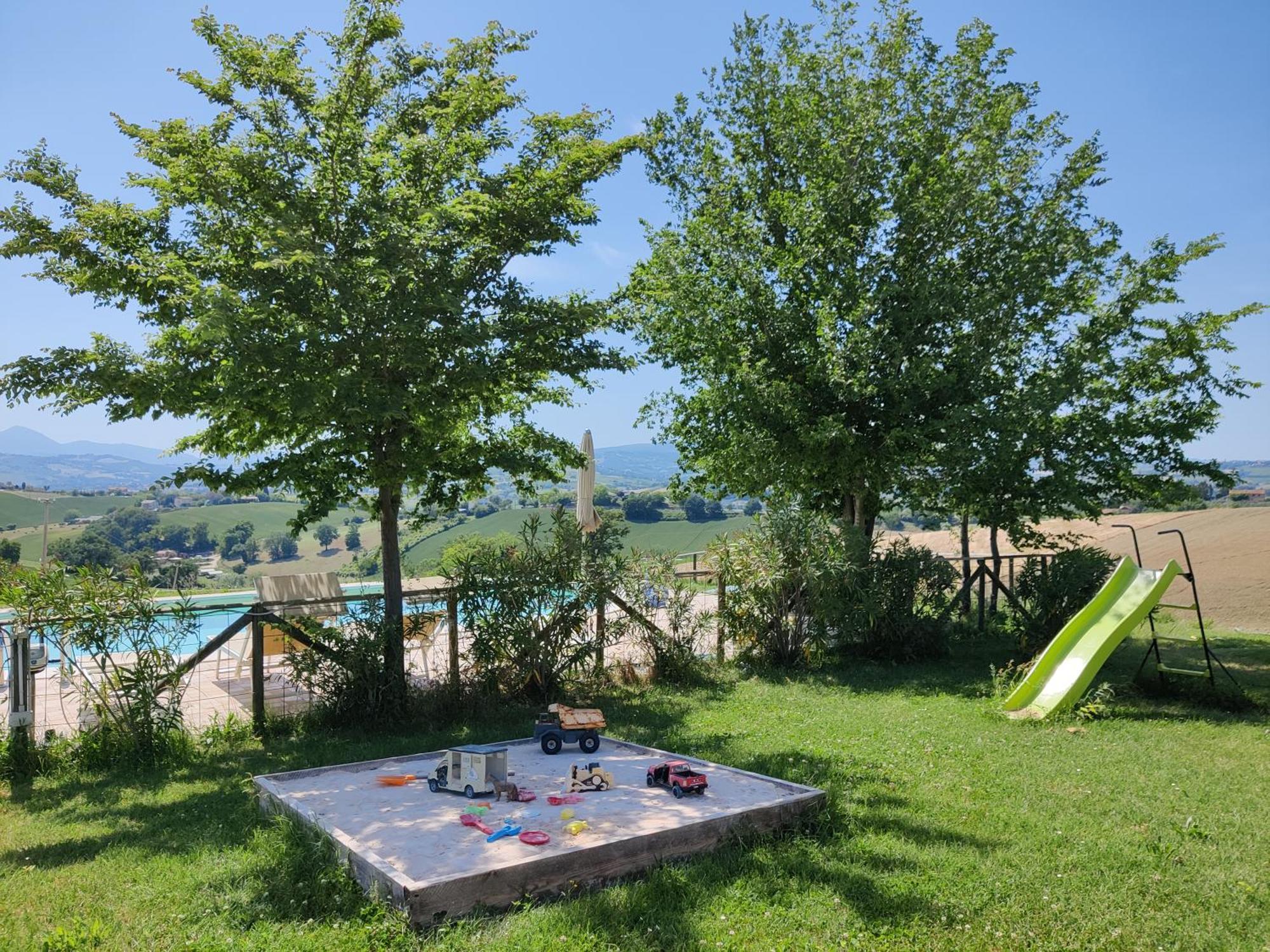 Rustico Del Bozzo Pension Castelleone di Suasa Buitenkant foto
