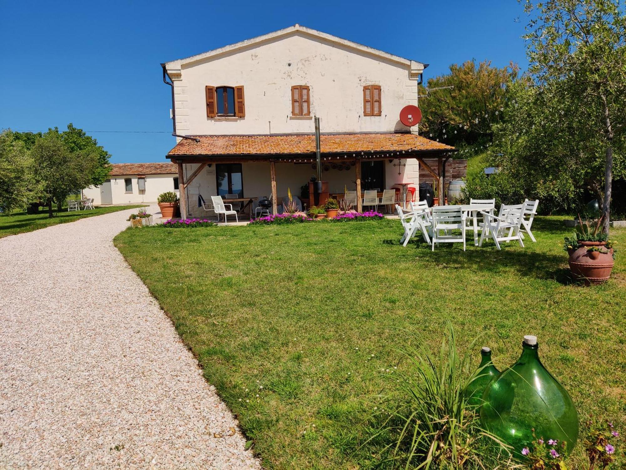 Rustico Del Bozzo Pension Castelleone di Suasa Buitenkant foto